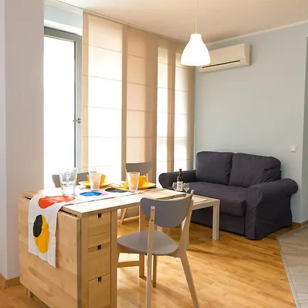 Apartmán в жълто Burgas City